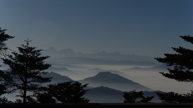 峨眉山