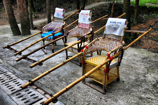 张家界登山滑竿