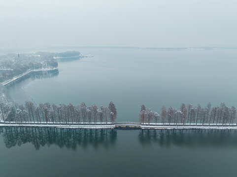 武汉东湖风景区雪景风光