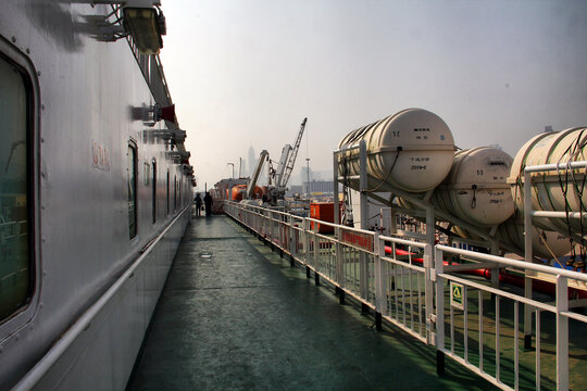 渤海银珠船甲板