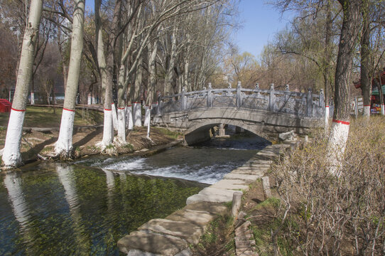 水磨河初春风景