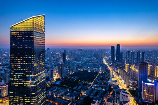 中国辽宁沈阳市府广场城市夜景