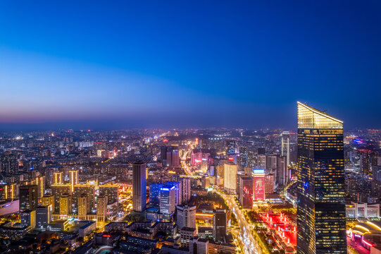 中国辽宁沈阳市府广场城市夜景