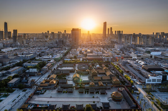 航拍夕阳下中国辽宁沈阳故宫