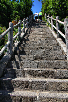 云台山登山路