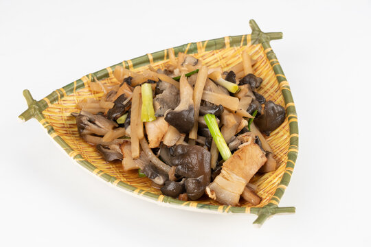 咸菜蘑菇炒肉