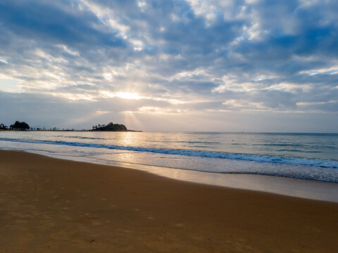 海岛日出