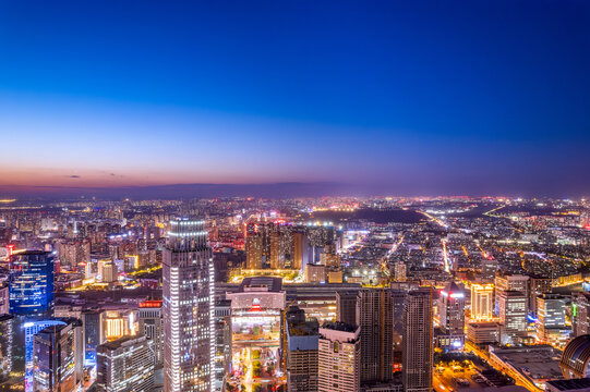 中国辽宁沈阳北站惠工广场夜景