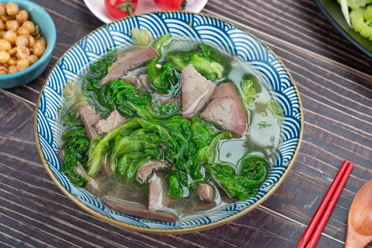 猪肝生菜汤
