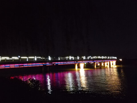 翡翠湖夜景