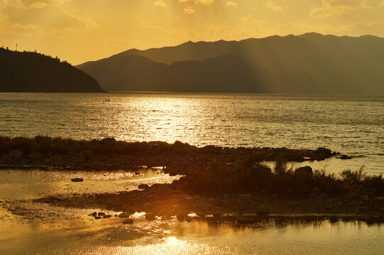 抚仙湖日落