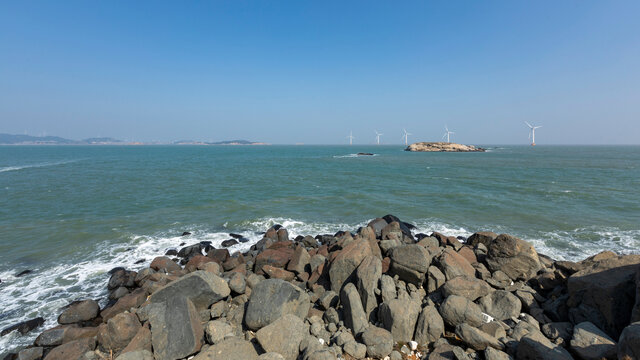 平潭海洋蓝天岩石海浪自然风景