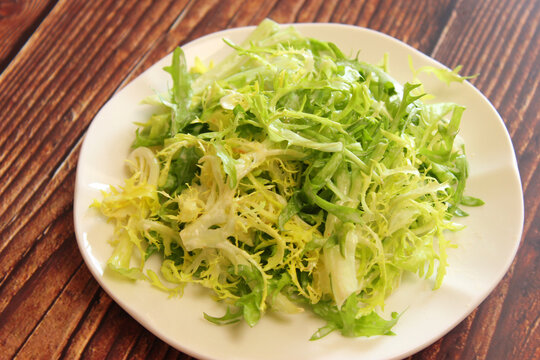 菊花菜蔬菜沙拉凉拌时令蔬菜