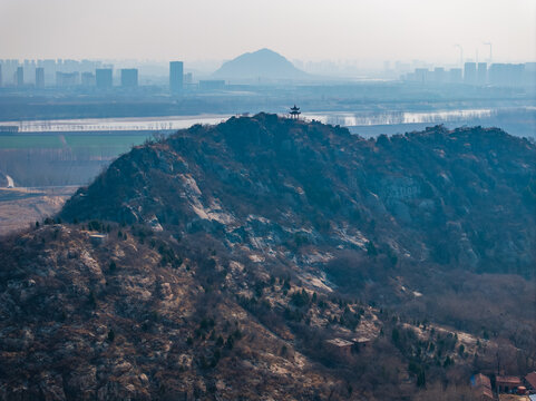 航拍济南鹊山