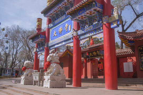 大佛寺牌楼风景