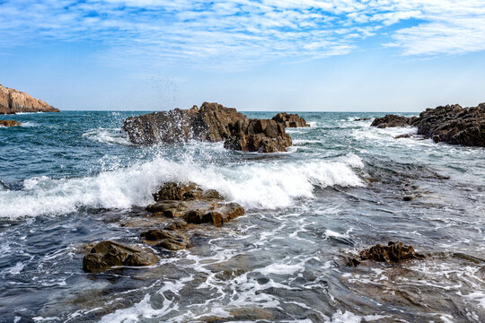 海浪礁石