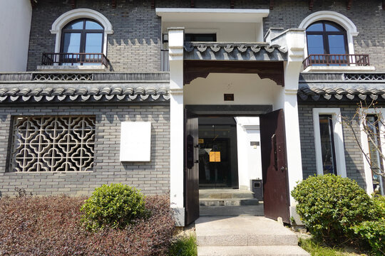 中式传统院门院墙