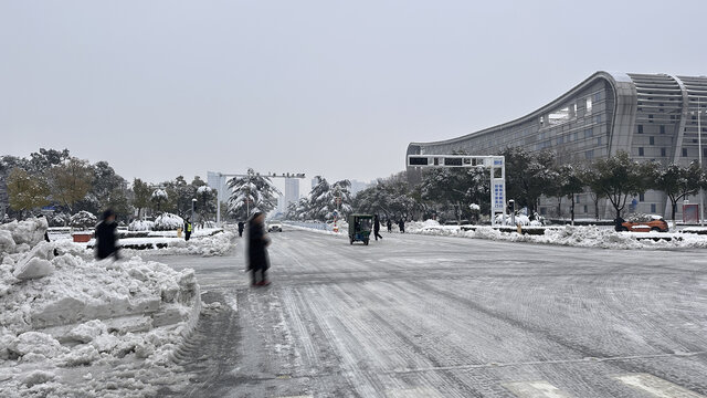 雪中出行