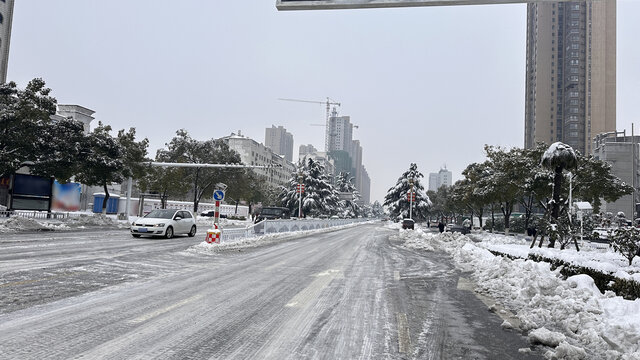 雪天行驶