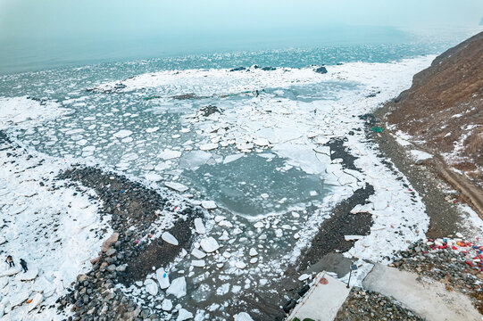 大连风光冬季海岸线海冰