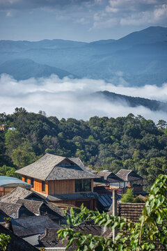 云南景迈山古寨建筑自然风光