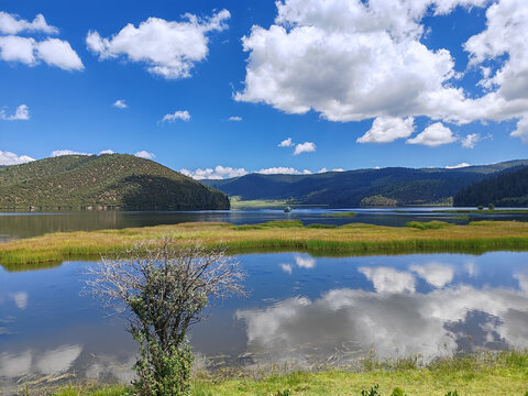 湖光山色