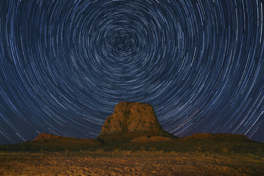 瞭马墩峰火台星空星轨