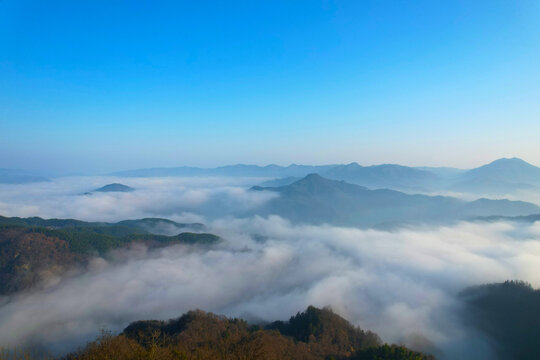 霍山黑虎尖日出云海