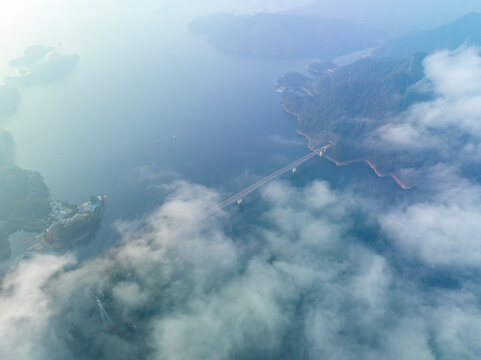 杭州千岛湖云海风光