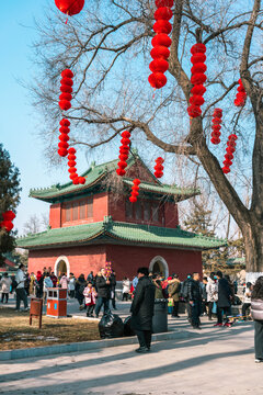 地坛庙会人潮