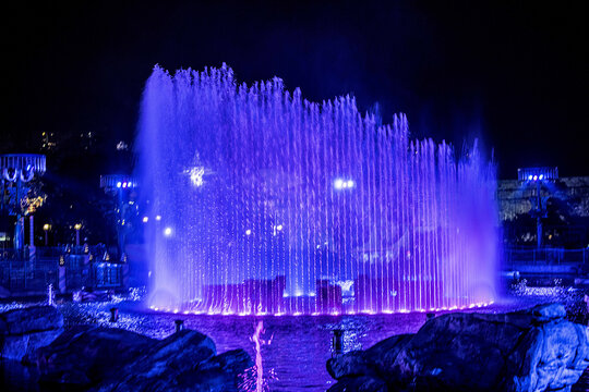 香港海洋公园露天喷泉灯光秀