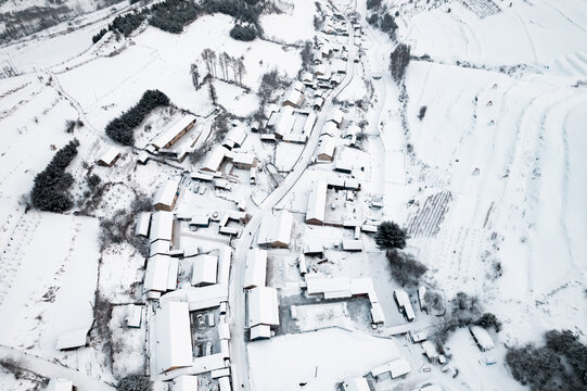 吉林松岭雪村冬季东北农村雪景