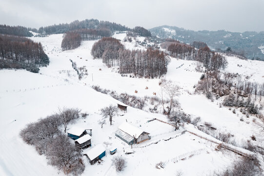 吉林松岭雪村冬季东北农村雪景