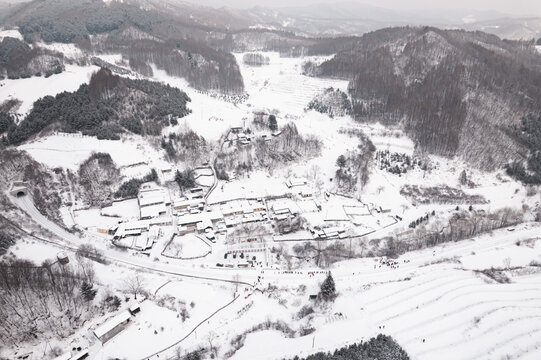 吉林松岭雪村东北农村雪景