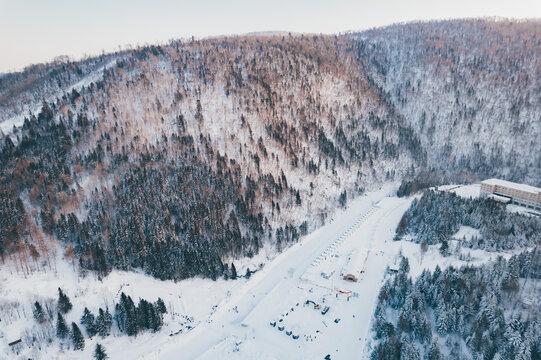 航拍雪乡雪景旅游民宿东北农村