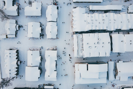 航拍雪乡雪景旅游民宿东北农村