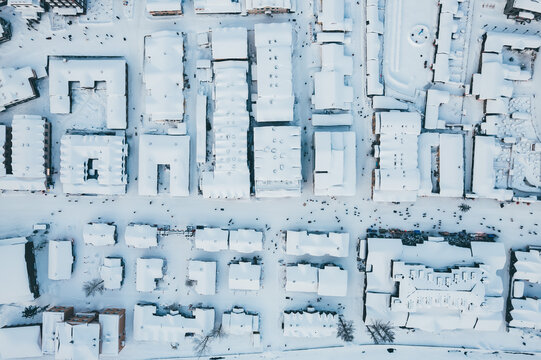 航拍雪乡雪景旅游民宿东北农村