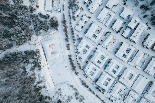 航拍雪乡雪景旅游民宿东北农村