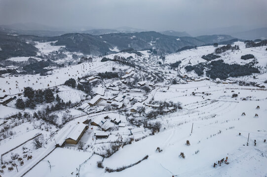 吉林松岭雪村冬季东北农村雪景