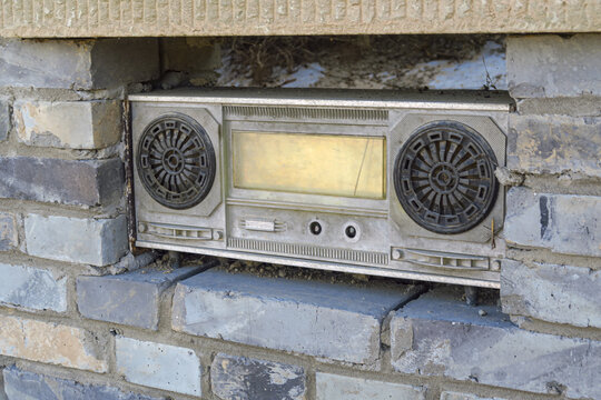 家居老物件收音机