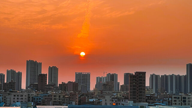 夕阳下的城市