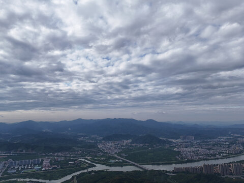 山区城镇河流