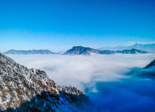 牛背山云海风光