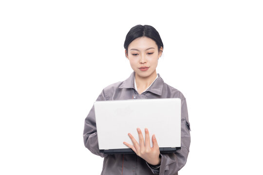 工人形象女性使用笔记本电脑