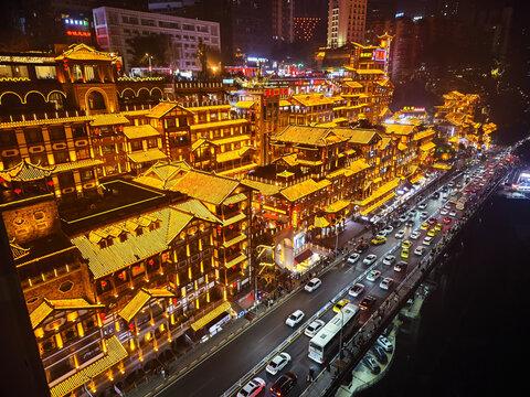 重庆洪崖洞的夜景俯拍