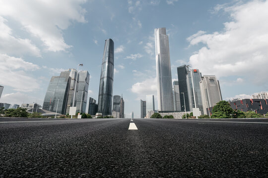 道路地面天际线与建筑景观