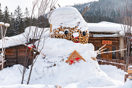 堆雪人雪人