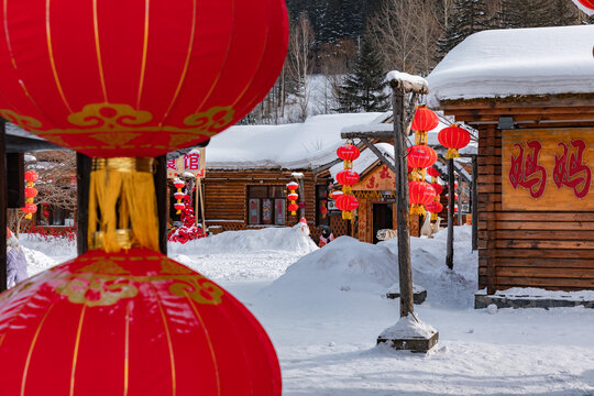 雪乡雪景旅游民宿红灯笼喜庆