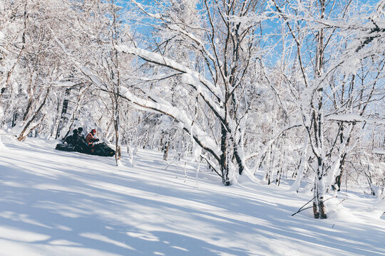 冬季天雪景东北旅游雪地摩托滑雪