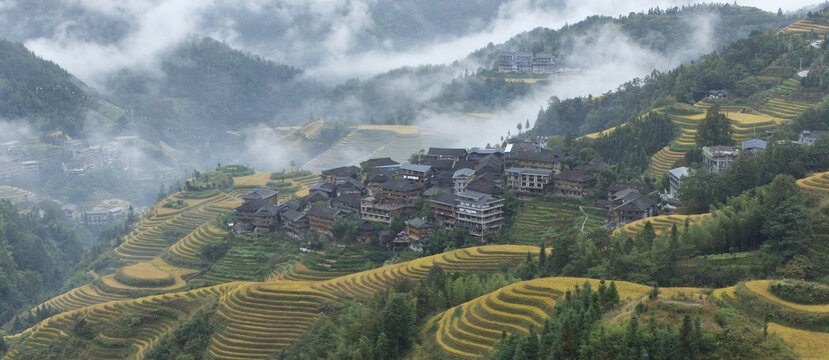 广西龙胜龙脊梯田，桂林山水风光